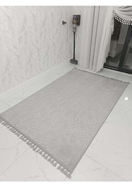 Kaymaz Taban Halı Püsküllü Gri Renk Düz Tasarım Makinede Yıkanabilir