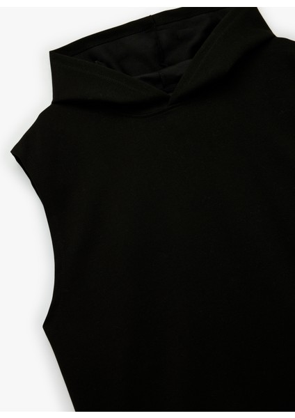 Pamuk Karışımlı Kapşonlu Oversize Spor Kolsuz Tişört modelleri