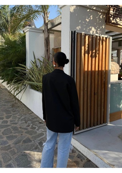 Kadın Siyah Dikiş Detaylı Oversize Blazer Ceket fiyatları