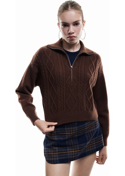 Yarım Fermuarlı Yaka Uzun Kollu Saç Örgü Dokulu Triko Kazak