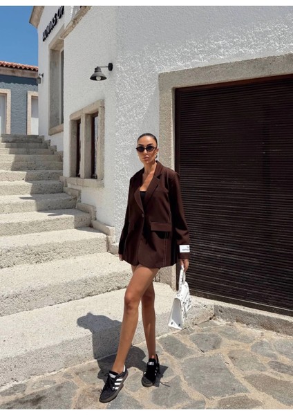 Kadın Siyah Dikiş Detaylı Oversize Blazer Ceket fırsatları