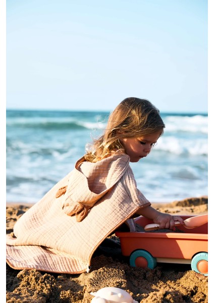 4 Katlı Müslin Bebek Pançosu – Banyo ve Plaj Kullanımı