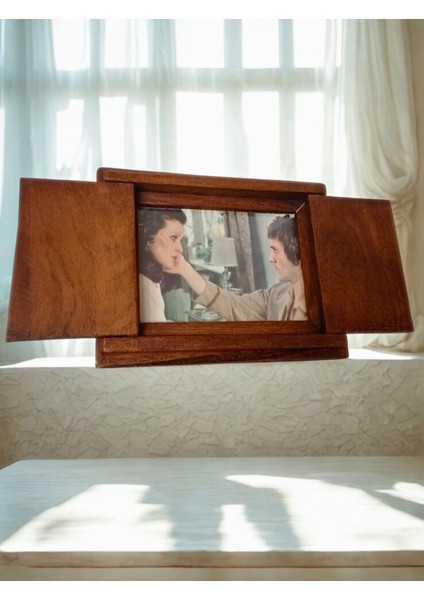 Çift Kapaklı Ahşap Kapı Tasarım Dekoratif Fotoğraf Çerçevesi fiyatları