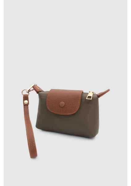 Yulie Metal Aksesuar Detaylı Fermuar ve Mıknatıs Kapamalı Paraşüt Kumaş Kadın El Cüzdanı Haki fiyatları