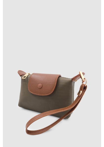 Yulie Metal Aksesuar Detaylı Fermuar ve Mıknatıs Kapamalı Paraşüt Kumaş Kadın El Cüzdanı Haki modelleri