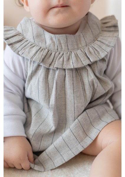 Kız Bebek Yakası Fırfırlı Elbise ve Bluz Takım - Gri fırsatları