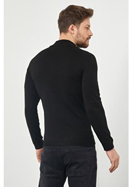 Erkek Yarım Balıkçı Yaka Siyah Triko Kazak Uzun Kol Modası