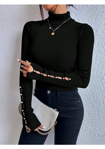 Kolu Inci Işlemeli Kolye Detaylı Balıkçı Yaka Triko Kazak