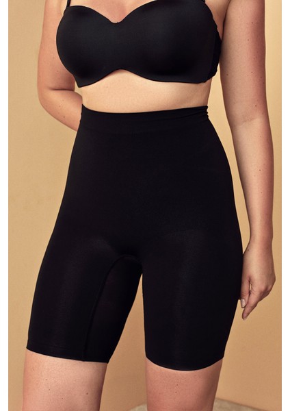 Premium Seamless Push Up Yüksek Bel Siyah Dikişsiz Şort Korse – Konforlu, Esnek ve Şekillendirici Tasarım