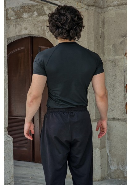 Basic Compression T-Shirt (Siyah) modelleri