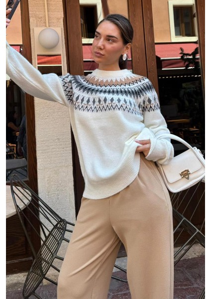 Kemik Rengi Bisiklet Yaka Desenli Kadın Triko Kazak MG2502 fiyatları