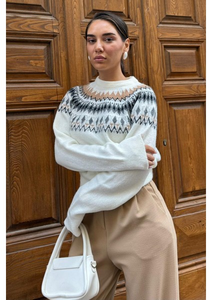 Kemik Rengi Bisiklet Yaka Desenli Kadın Triko Kazak MG2502 indirimleri