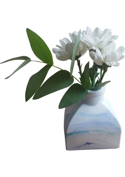 Homemade Dekoratif Obje Mavi Desenli Taş Vazo Kare Tabanlı ve Köşeli Yapı