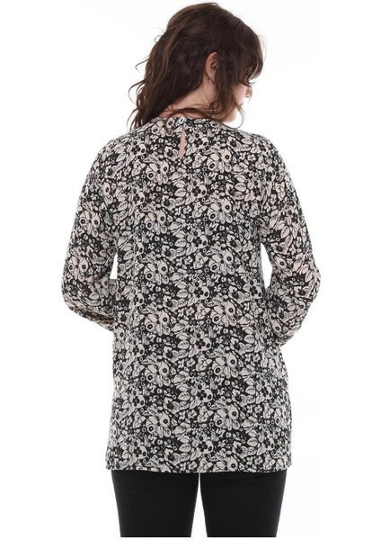 Çiçek Desenli Önden Bağcıklı Bluz fırsatları