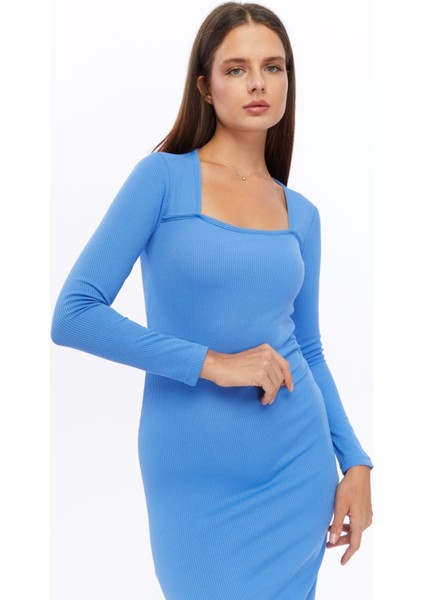 Fitilli Örme Kumaş Uzun Kollu Yırtmaçlı Midi Boy Elbise