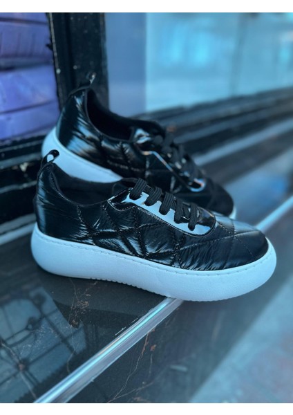 Siyah Kadın Spor Ayakkabı
