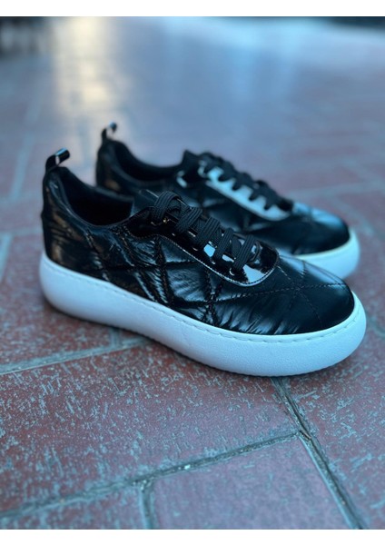 Siyah Kadın Spor Ayakkabı modelleri