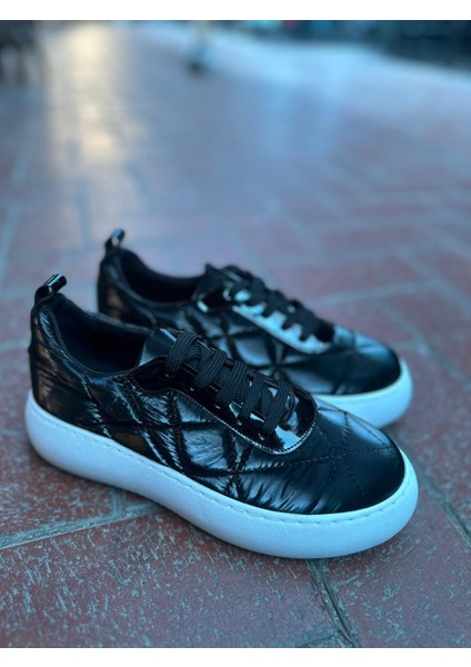 Siyah Kadın Spor Ayakkabı fırsatları