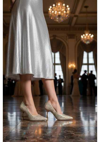 Altın Taş Işlemeli Ince Topuklu Kadın Abiye Ayakkabı PC-55020 Z modelleri