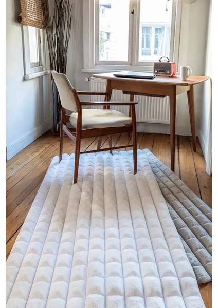 Diamante Peluş Halı 7002 Krem fırsatları