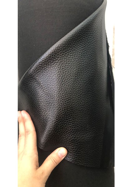 Parlak Siyah Suni Deri Mobilya ve Oto Döşeme Için Ideal Metre Kumaş