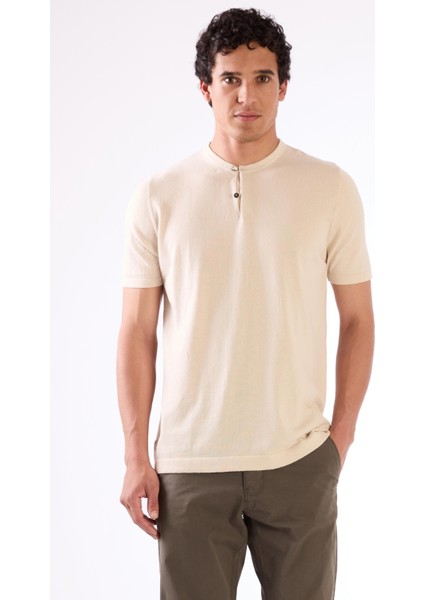 Bej Erkek Slim Fit Düz Düğmeli O Yaka Triko