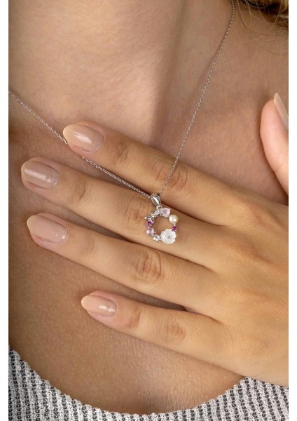 Inci Taneli Manolya Çiçeği Kadın Gümüş Kolye