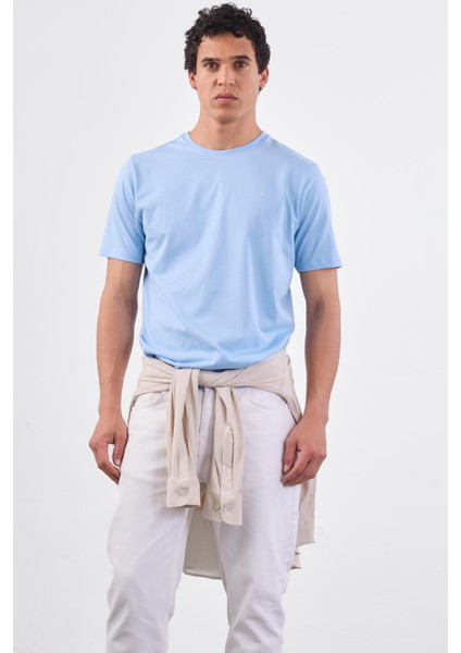 Açık Mavi Bisiklet Yaka Pamuklu Düz Renk Slim Fit Erkek T-Shirt fiyatları