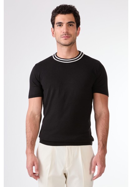 Siyah O Yaka Düz Renk Kısa Kollu Slim Fit Triko Tshirt