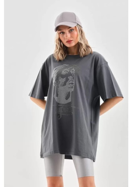 Unisex Taş Desenli Oversize T-Shirt - Füme indirimleri