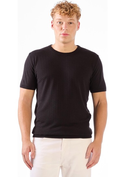 Siyah O Yaka Düz Renk Kısa Kollu Slim Fit Triko Tshirt
