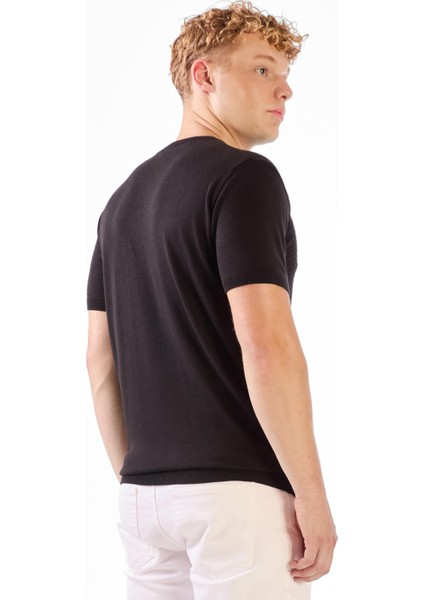 Siyah O Yaka Düz Renk Kısa Kollu Slim Fit Triko Tshirt indirimleri