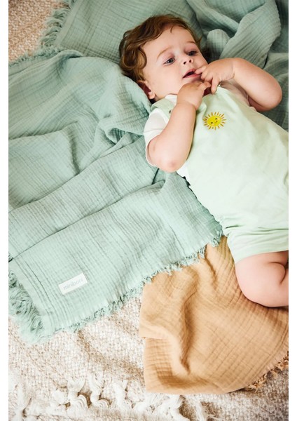 4 Katlı Yumuşak ve Hafif Müslin Bebek Battaniyesi fırsatları