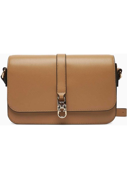 Libre Kadın Kapaklı Çapraz Askılı Çanta