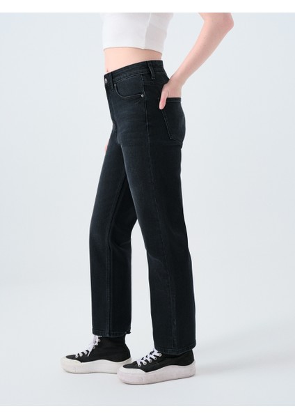 Comfort Straight Comfort Fit Kadın Pantolon