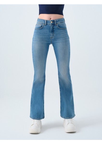 Flare Slim Fit Kadın Pantolon