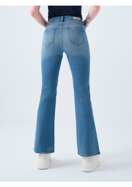 Flare Slim Fit Kadın Pantolon