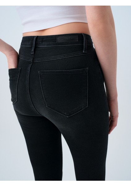 Kadın Skinny Fit Pantolon Yüksek Bel %91 Pamuklu Natalie Modeli Siyah