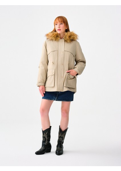 Regular Fit Kadın Mont