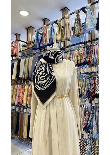 Açelya Desenli Eşarp Siyah