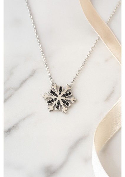 Silver Kar Tanesi Zirkon Taşlı Gümüş Kolye DY67SY fiyatları