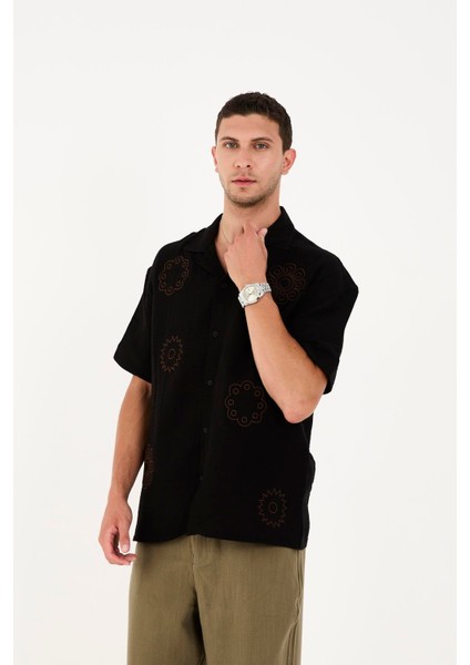 R-6063 Apaç Yaka Kısa Kol Nakışlı Müslin Gömlek indirimleri