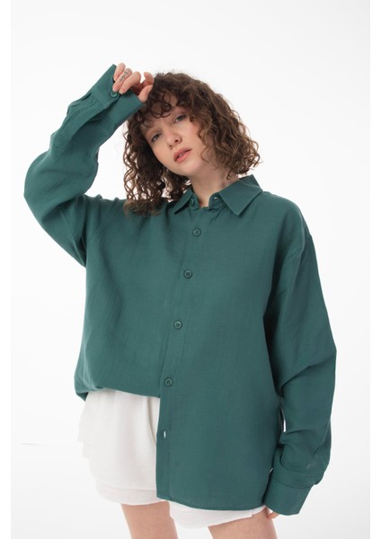 R-6048 Ayaklı Yaka Arka Roba Detaylı Uzun Kol Müslin Gömlek modelleri