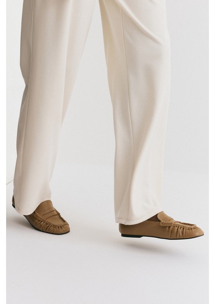 Loafer 2510 - Büzgülü Detaylı Karamel Kadın Loafer