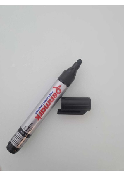 Permanent Marker Kesik Uç Siyah (1 Adet)