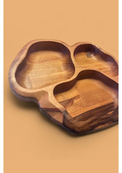 Doğal Masif Ahşap Sunumluk Tabak – 3 Bölmeli Çerezlik, Kahvaltılık ve Ikramlık (215X183 Mm) fırsatları