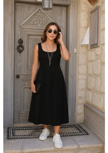 Kadın Askılı Geometrik Yakalı Geniş Kesim Detaylı Ithal Krep Elbise