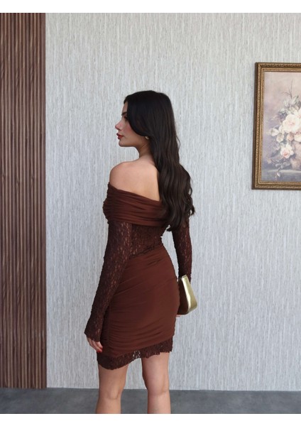 Açık Omuz Büzgülü Kısa Elbise indirimleri