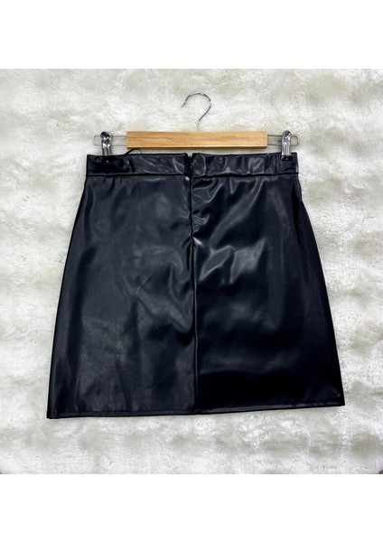 Deri Yırtmaçlı Mini Etek