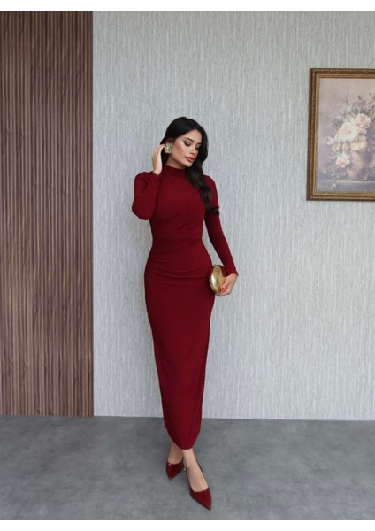 Uzun Kol Drapeli Yırtmaçlı Elbise